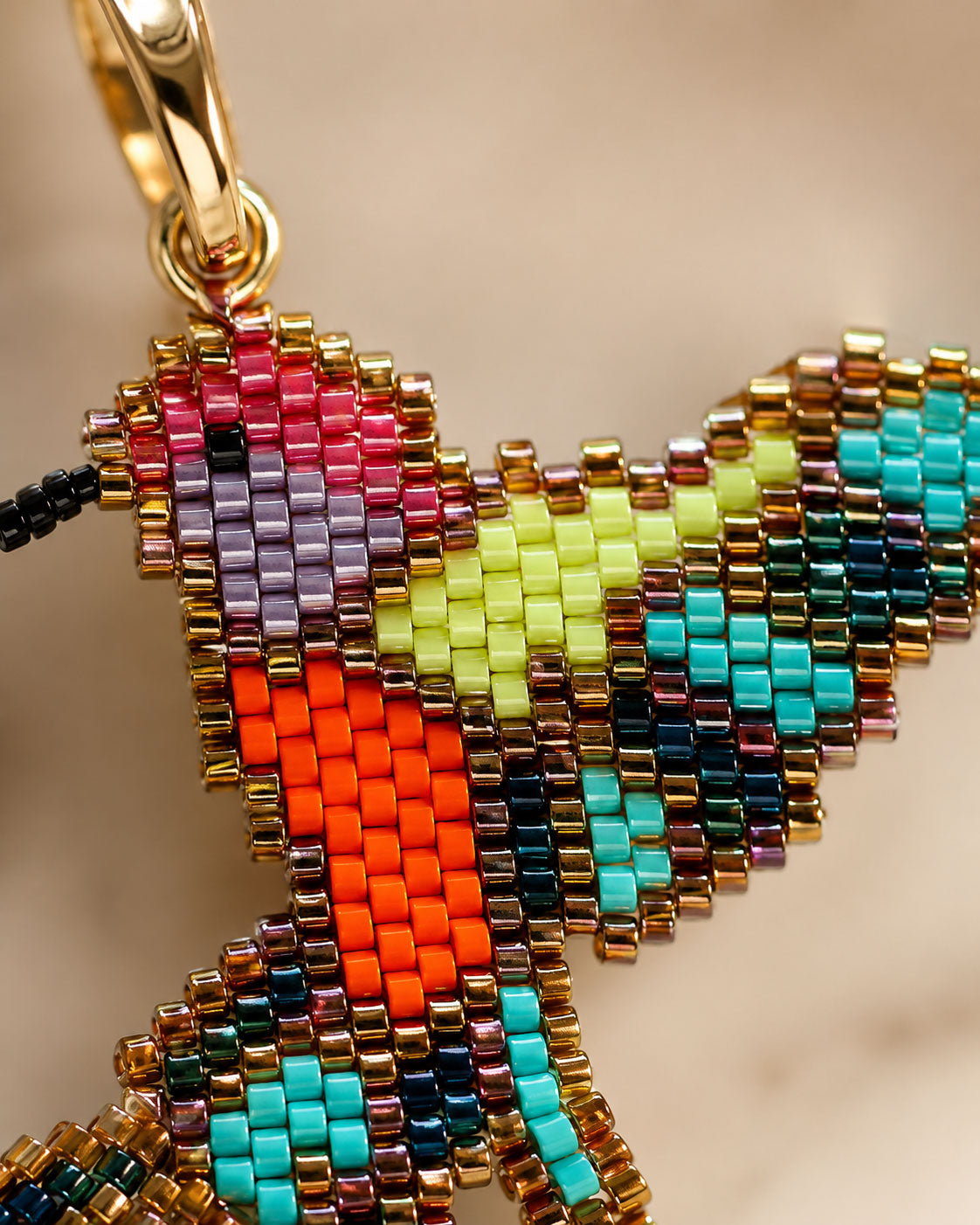 Aretes de Colibrí tejido en Miyuki