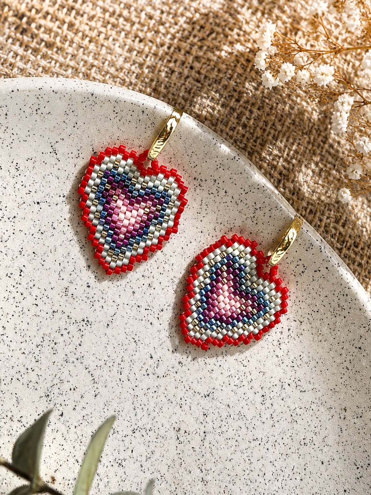 Aretes Corazón Multicolor en Miyuki